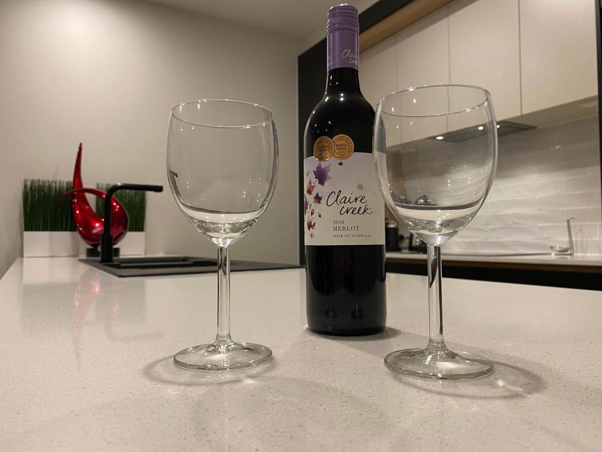 The Gallery Luxe 1 Bedroom Executive Apartment In The Heart Of Braddon Wine Secure Parking Wifi Canberra Buitenkant foto