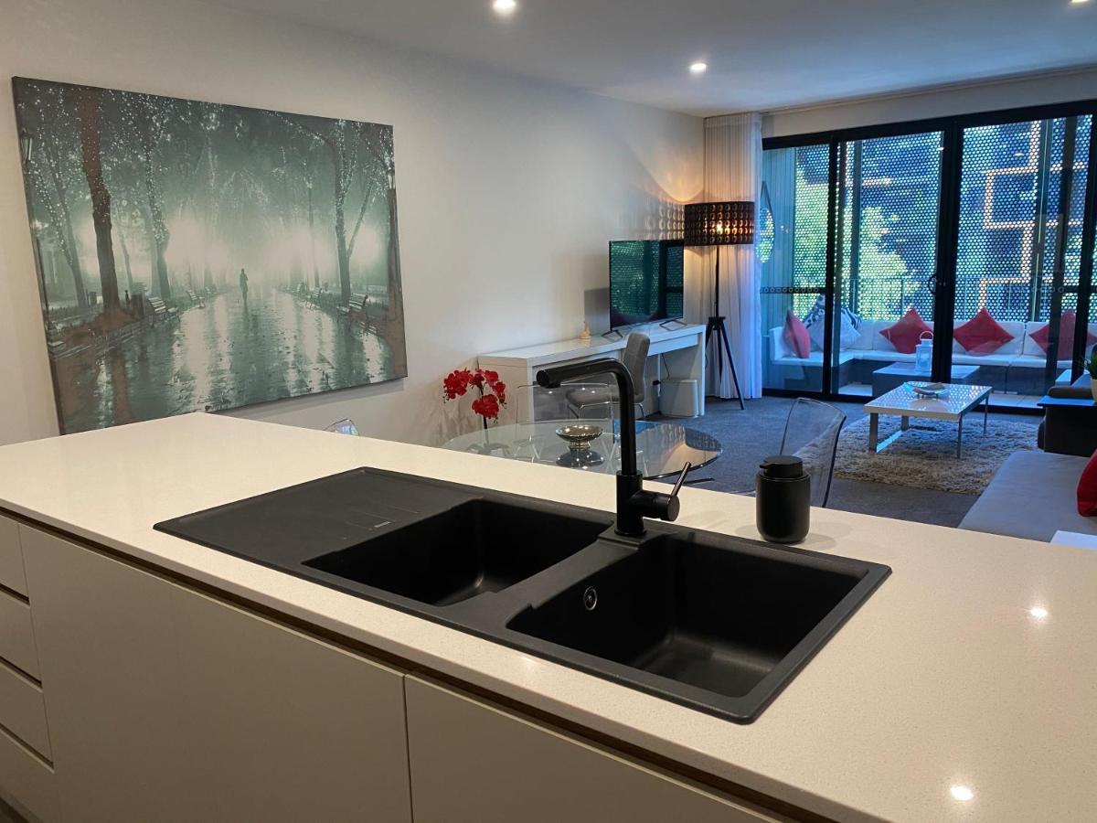 The Gallery Luxe 1 Bedroom Executive Apartment In The Heart Of Braddon Wine Secure Parking Wifi Canberra Buitenkant foto